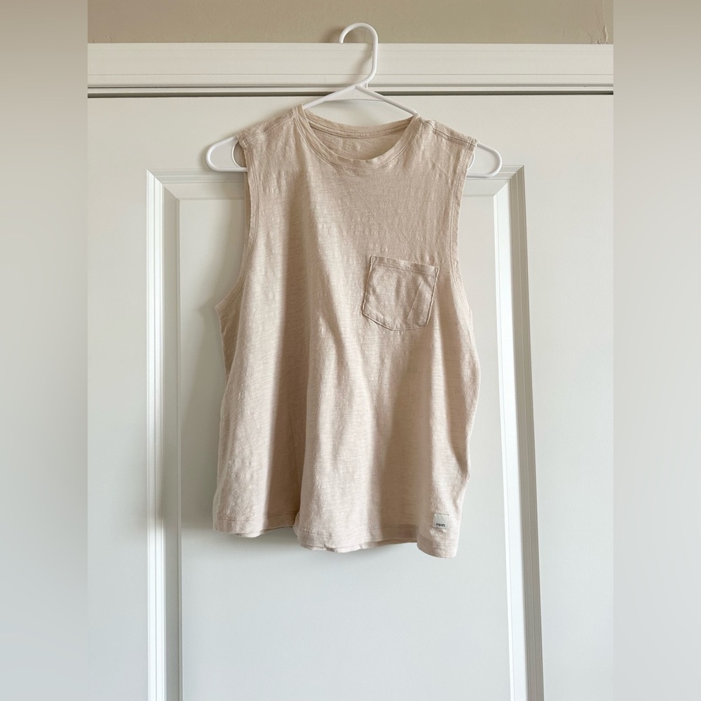Vuori Crop Tank